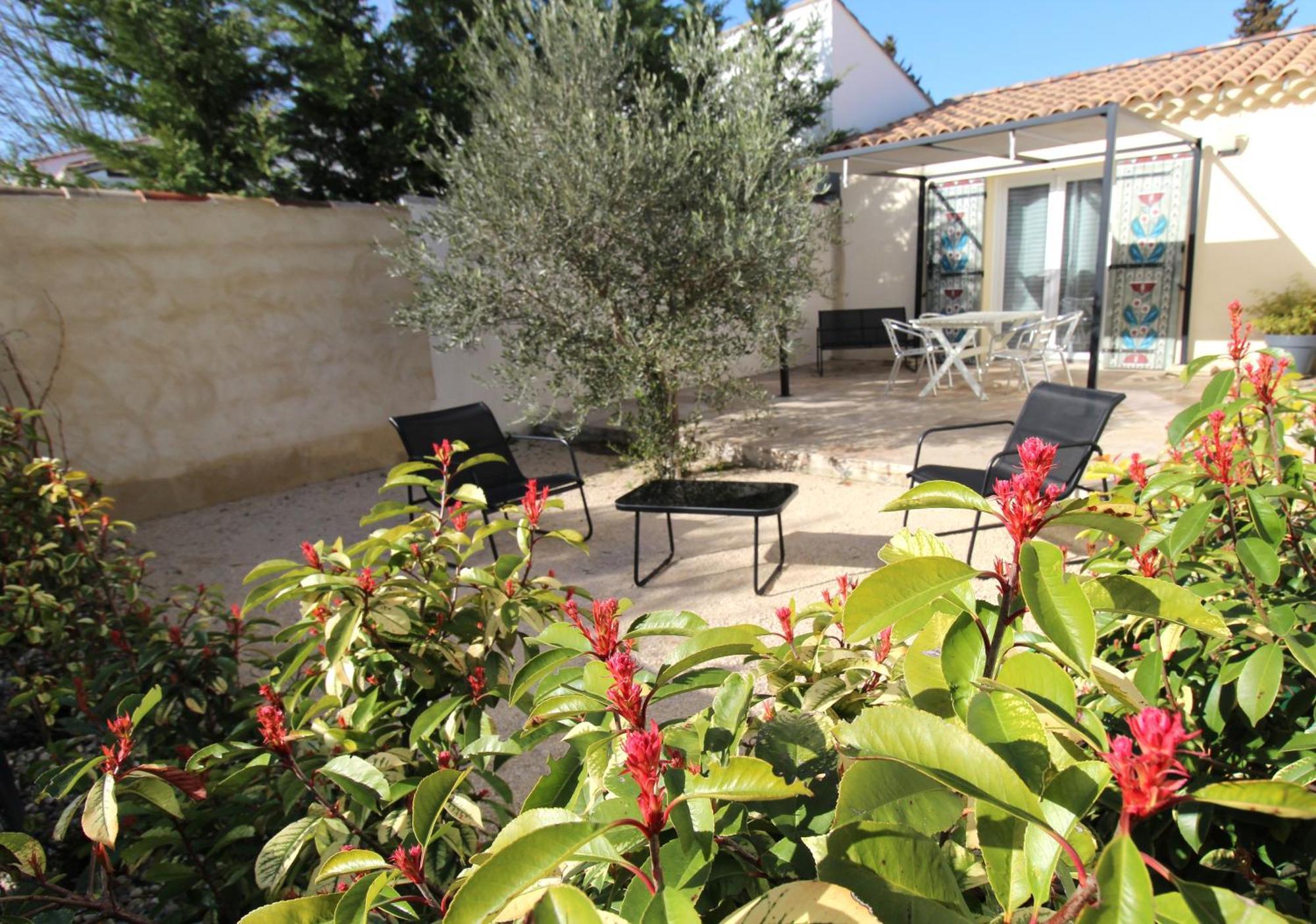 Les Bastidons De L'Isle - Le Saumane - 3 Etoiles Apartment Exterior photo